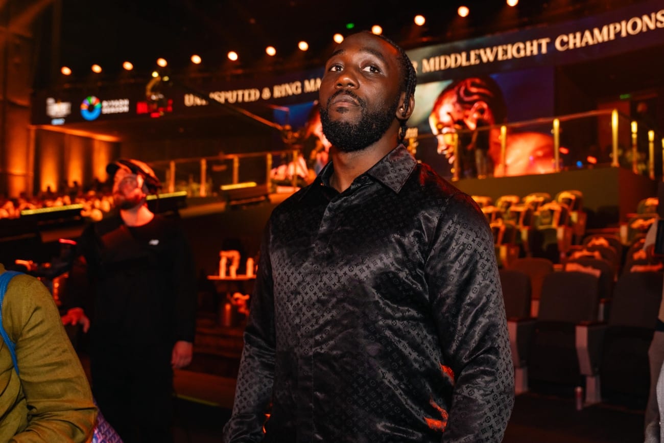 Crawford’s Alarming Muscle Mass: Experts Question if His New Physique Will Be a Liability Against Canelo’s Power Punches