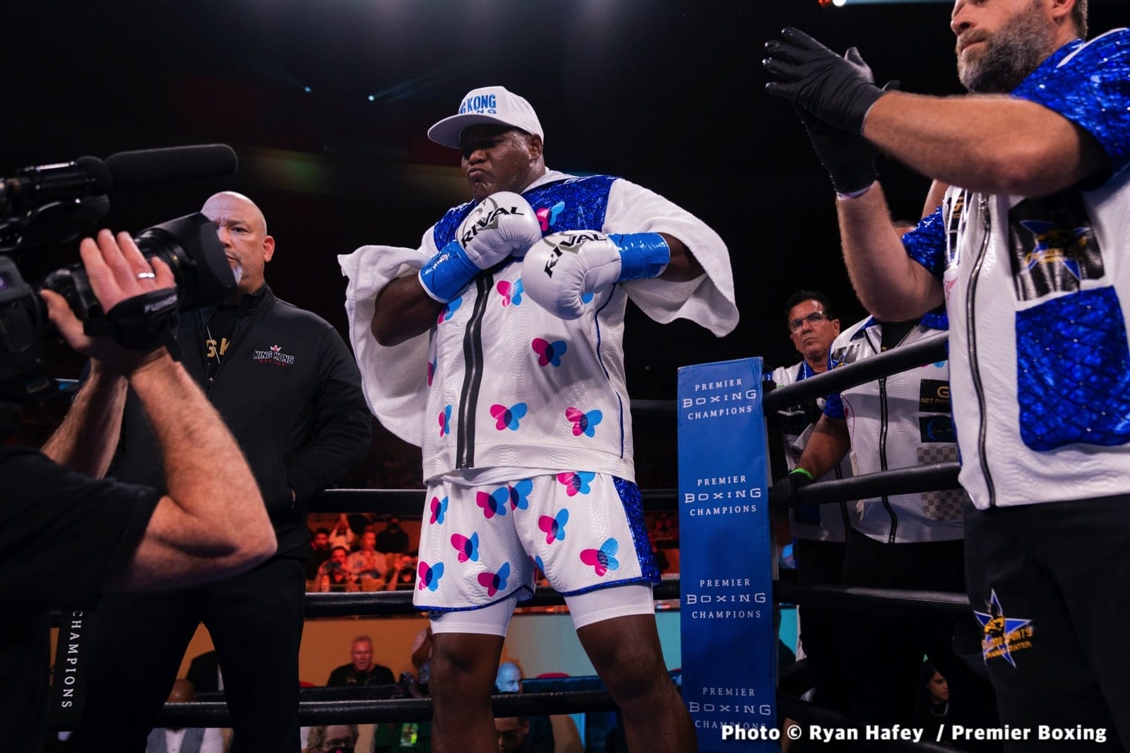 Video: Luis Ortiz Crushes Penson in One – Heavyweight Grandad Still Chasing Paydays