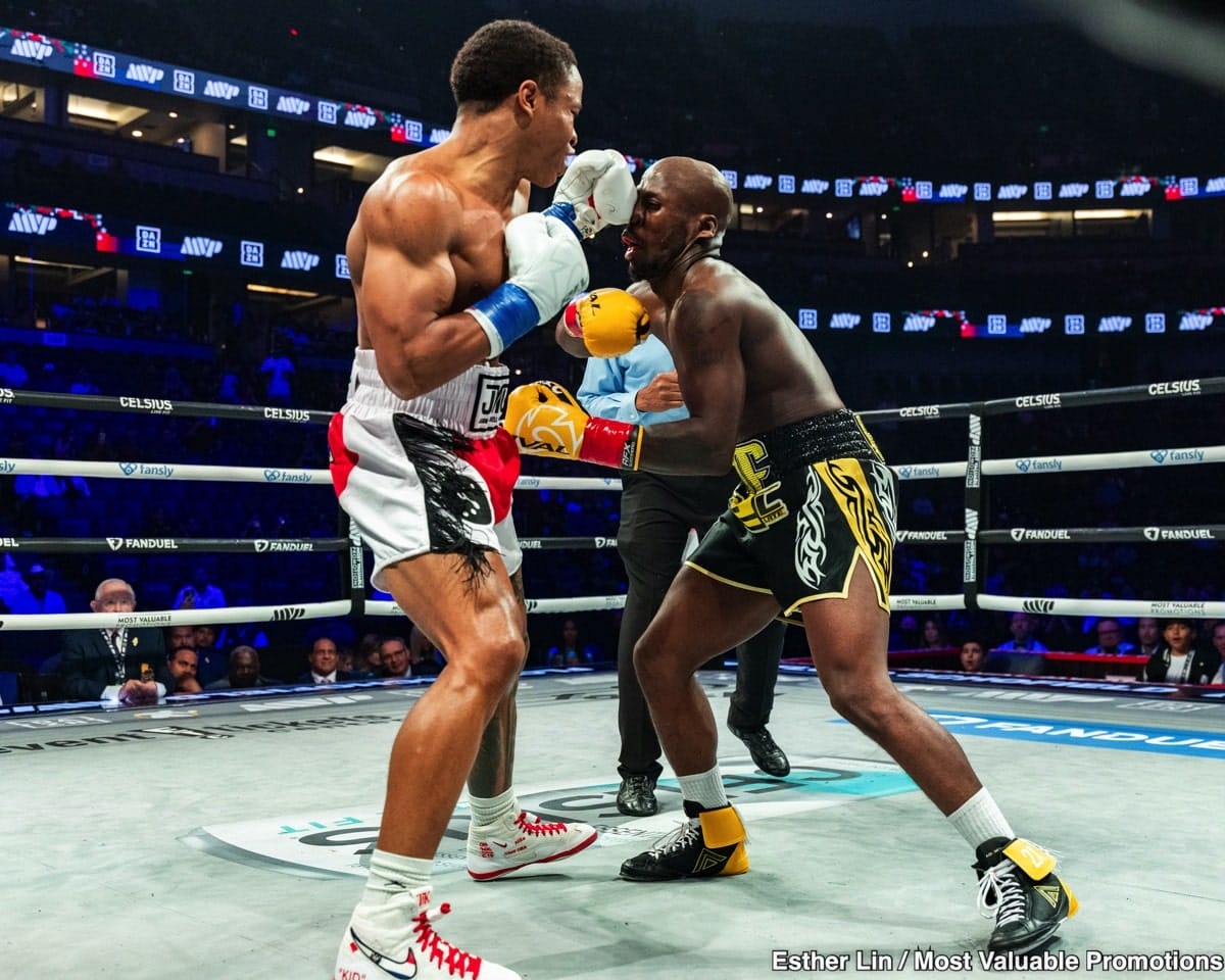 Fans Doubt Floyd Schofield Jr.’s ‘Injury’ After Second 2025 Pullout — Father Insists It’s From ‘Grown Man Strength’”