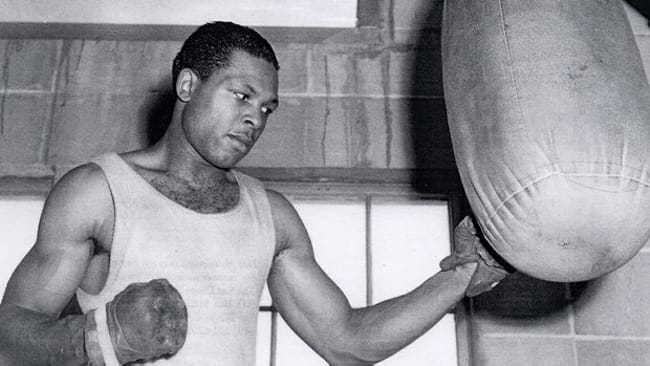 Dec. 10, 1958: Moore vs Durelle I